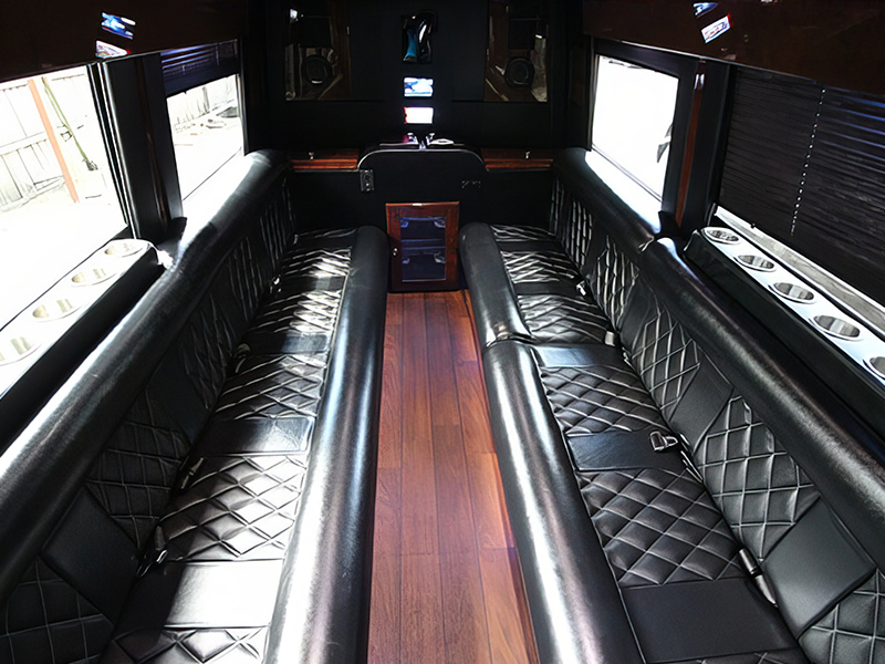 Leather seats in our fort lauderdale limousines